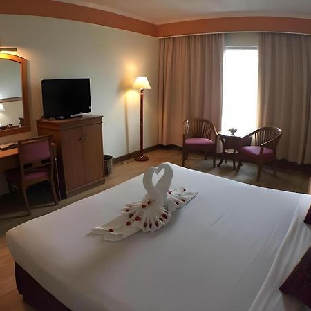 Sakura Hotel Hat Yai Exterior photo
